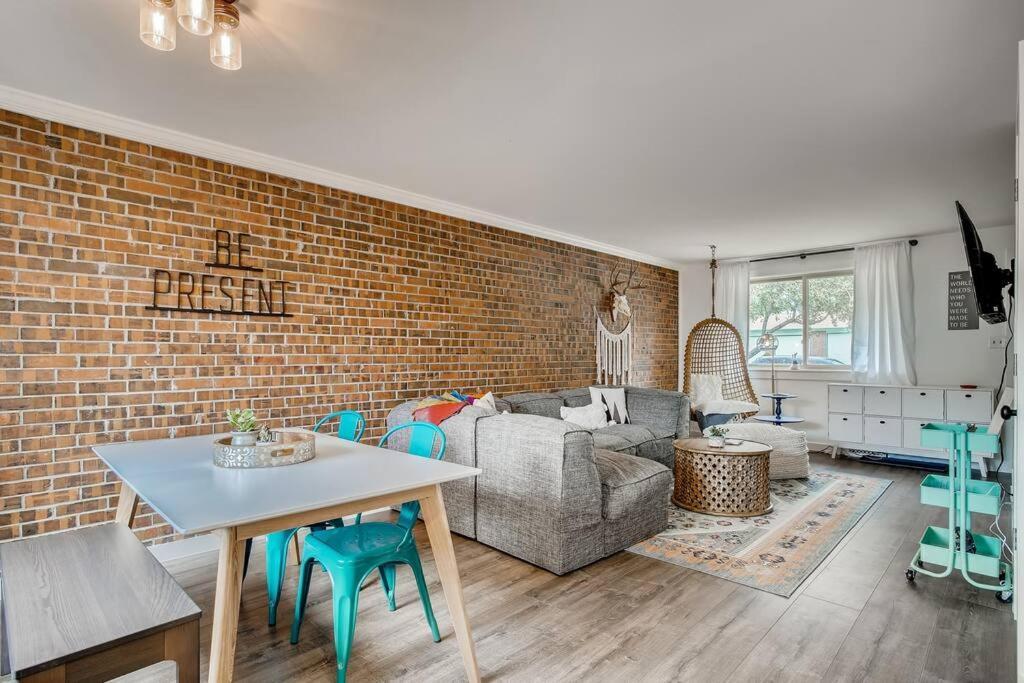 Family Townhome Near Mountains & Olde Town Арвада Екстер'єр фото
